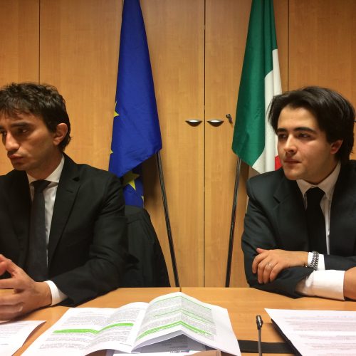 AMPLIAMENTO DELLA DISCARICA, FORZA ITALIA PRESENTA UN ESPOSTO: “INTERROMPERE LA PROCEDURA” Galeazzo Bignami e Nicolas Vacchi, consiglieri di Forza Italia rispettivamente per la Regione e il Comune di Imola, commentano l’incontro svoltosi mercoledì sera proprio nella cittadina termale