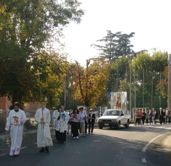 “SANTA MARIA DEL SESTO”: GRANDE SUCCESSO DELLA FESTA PATRONALE DEDICATA ALLA VERGINE DEL ROSARIO, FRA CELEBRAZIONI E INIZIATIVE TRADIZIONALI PER FAMIGLIE E BAMBINI